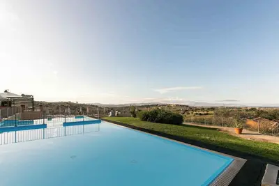 Image de Appartement d´hôtel avec climatisation et piscine extérieure