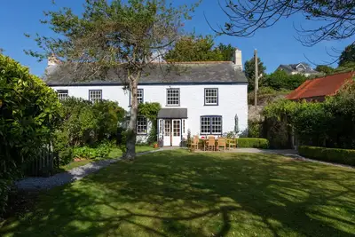 Image de Court Prior Cottage, pet friendly, with open fire in Cornworthy