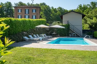 Image de Belle maison de vacances privée avec piscine privée, climatisation, Wifi, Tv, terrasse, parking