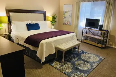 Image de The Oaks at Longwood est situé dans un beau quartier de West Mobile