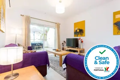 Image de Appartement spacieux avec climatisation, terrasses et piscine à Lagos