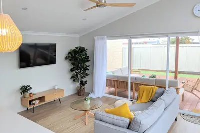 Image de Modern Central Busselton Beach House - (Convient pour l'isolement)