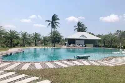 Image de Greenway Poolvilla Huahin dispose de 6 chambres, 24 lits simples