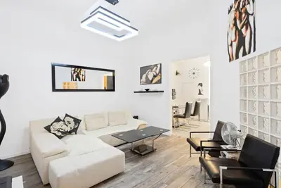 Image de Black & White Arno Apartment