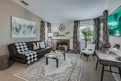 Image de King Master Cozy Master Suite, Long Stays are Welcome