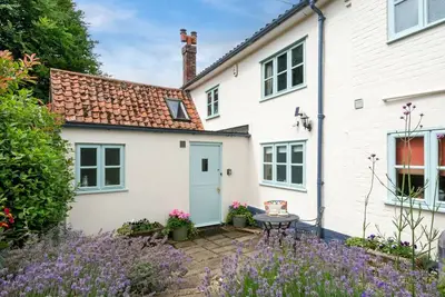 Image de Old Post Office Cottage