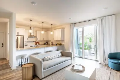 Image de Piedmont Place 301| Lux Vineyard & Brewery Getaway in the Heart of Crozet | Pet Friendly