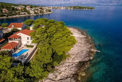 Image de Villa Sumartin Selca, superbe, luxueuse, villa de première ligne de 7 chambres avec vue imprenable