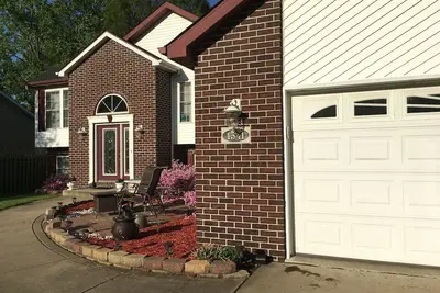 Image de Chesterton «Golf View Estate» Votre maison des trois États du Midwest loin de chez vous!