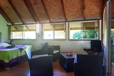 Fare Ora au sein d'un parc arboré de 15. 000 m2