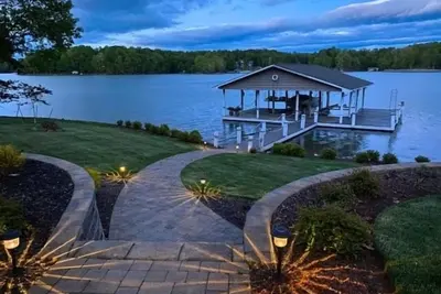 Image de Just One More Day: 2 Kayaks, Wifi, Horseshoes, Paddleboard, Panoramic View