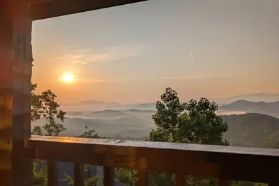 Image de (Nouvelles inscriptions) Superbes vues sur la montagne, bain à remous, billets d'attraction gratuits! ! !