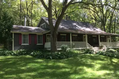 Image de Close to Galena, close to perfect. Premier get away. Three beautiful suites.