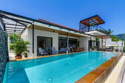 Image de Villa familiale au bord du lac + Netflix + sécurité 24h / 24 + parking