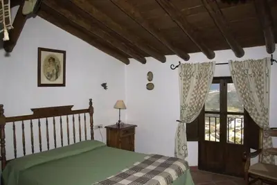 Image de Cozy House in Zahara de la Sierra, Cádiz: Fireplace and Castle Views