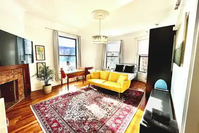 Image de Studio ensoleillé dans un super quartier