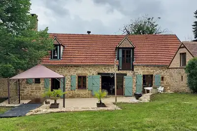 Image de Gîte entre Lot et Corrèze (ancien corps de ferme du XVIIIè siècle)