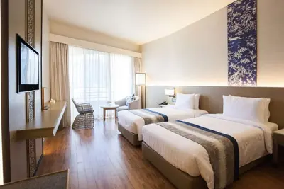 Image de Chambre Deluxe, vue partielle sur la mer @ Patong # 08