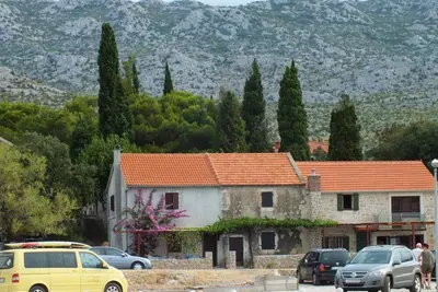 Image de Maison de vacances de Starigrad avec des balcons