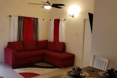 Image de Stylish 3br House in Ocho Rios w/Ac, Pool & Gym
