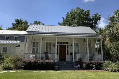 Image de Historic Home Located in historic district of  Beaufort, Sc