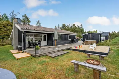 Image de Maison confortable à Blåvand avec WiFi