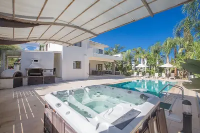 Image de Villa Grace, Exquisite Protaras 4bdr Villa with Private Pool and Hot Tub