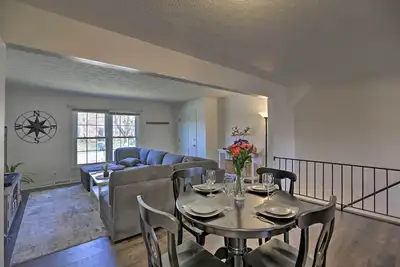 Image de Modern Home 3 Mi to Uk, 5 Mi to Bourbon Trail