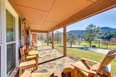 Image de Sky Valley Retreat w/ Resort Amenities & Views!