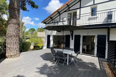 Image de La Baule  Villa 3 chambres à 2 mn à pied de la plage.