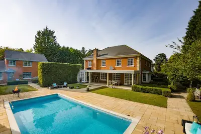 Image de Gleneagles, family friendly, luxury holiday cottage in Sunningdale