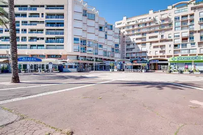 Image de Confortable appartement pour 4 personnes avec Wifi, climatisation, Tv et balcon