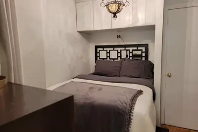 Image de Sunny 1 Bedroom in Trendy East Village - 1. 5 blocks from Subway