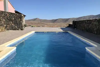 Image de Quiet Rural House Ten Minutes From The Beach