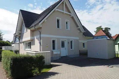 Image de Nouveaux exclusifs 5 étoiles Maison jumelée avec style dans la position supérieure