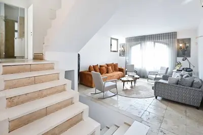 Image de 4br Family House in Neve Tsedek with Mamad by Holyguest