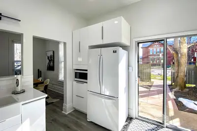 Image de Clean, Downtown Boulder Luxury