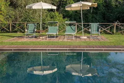 Image de Joli appartement dans une maison de vacances avec piscine, Wifi, Tv, patio, vue panoramique