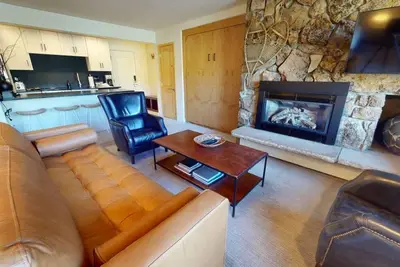 Image de Diamond Studio - Easy Access to Lifts -Bfast Incl!