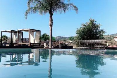 Image de Maison de vacances privée avec Wifi, piscine privée, climatisation, Tv, terrasse, vue panoramique