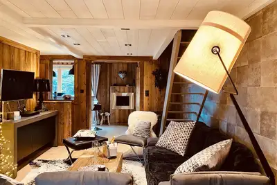 Image de Coquet Chalet A 2 Pas Des Pistes Et Commerces Aux Angles-8 Pers-Parking