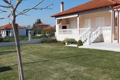 Image de A nice Detached house in beautiful Nea Plagia