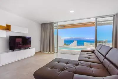 Image de Fabulous Bungalow with panoramic views and private pool.