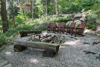 Image de Privacy & 315ft frontage on Lake Joe! 6 bdrm, 4 bath! Ac! Kayak & Canoe!