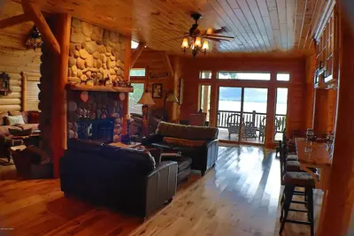 Image de Lk George lake view luxury log cabin. Ski Gore!
