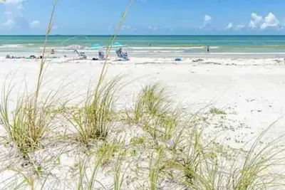 Image de Newly renovated Clean, Bright Beach Villa in Best location.