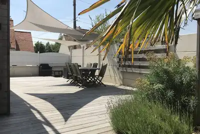 Image de Maison individuelle lumineuse- Belle terrasse et poêle- Plage a pied