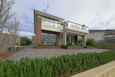 Image de Luxury Waterfront Spacious House Bbq Lakes View
