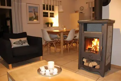 Image de Hus Störtebeker, family-friendly vacation home for 6 people in Zingst with fireplace