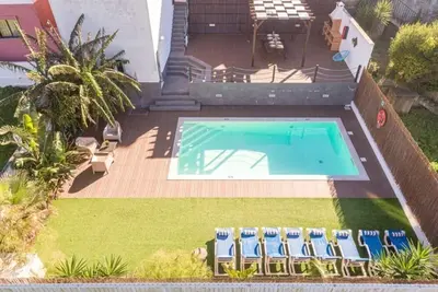 Image de Vivenda Privada- Piscina Aquecida-vista Mar